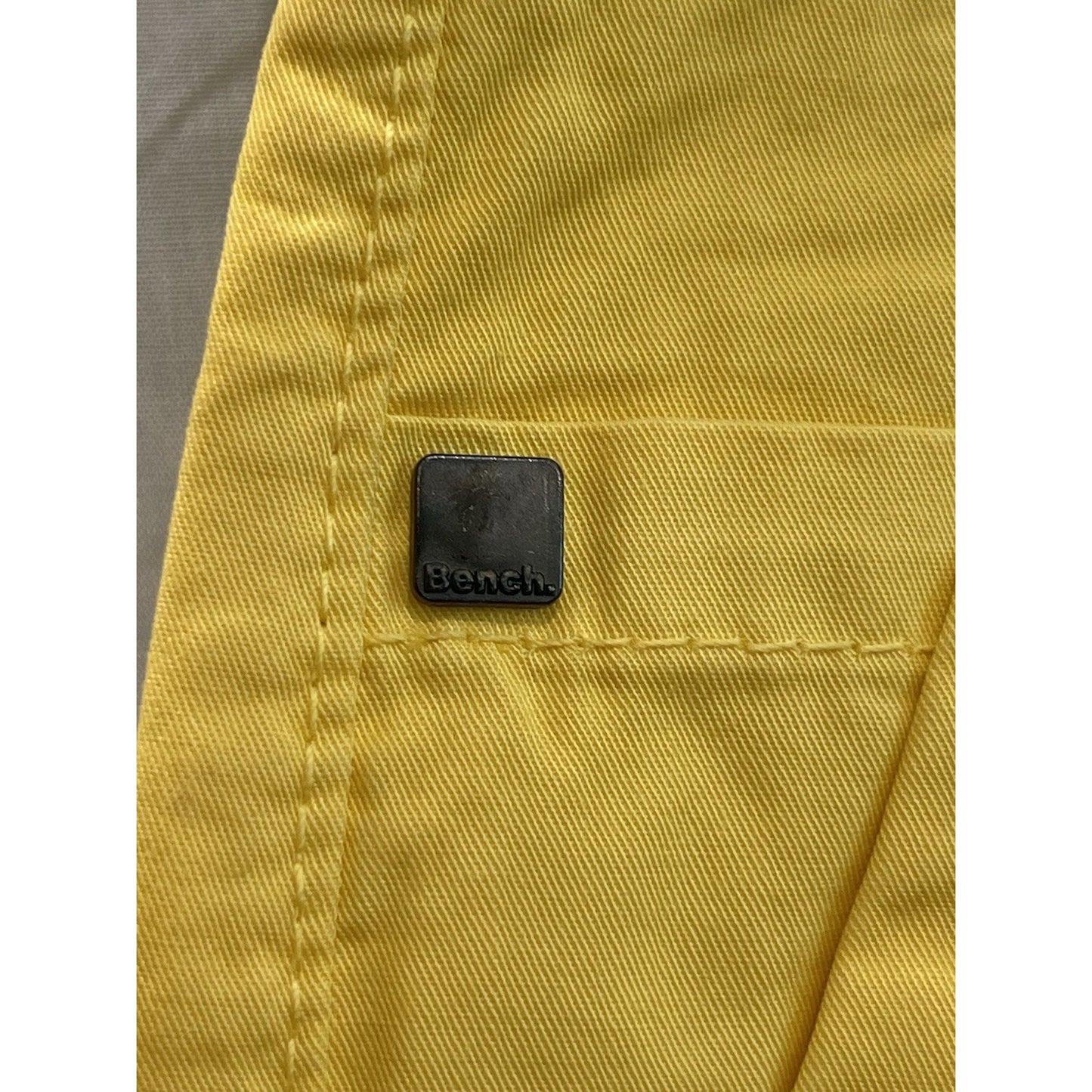 Men's Bench Urban Wear Chino Shorts Size 32 Yellow 🌴NEW🌴